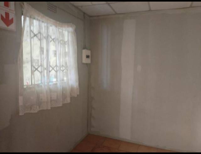 1 BEDROOM PROPERTY TO RENT IN MOLELEKI EXT 3